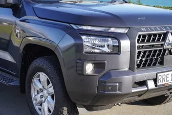 Mitsubishi Triton 2026 photo 5