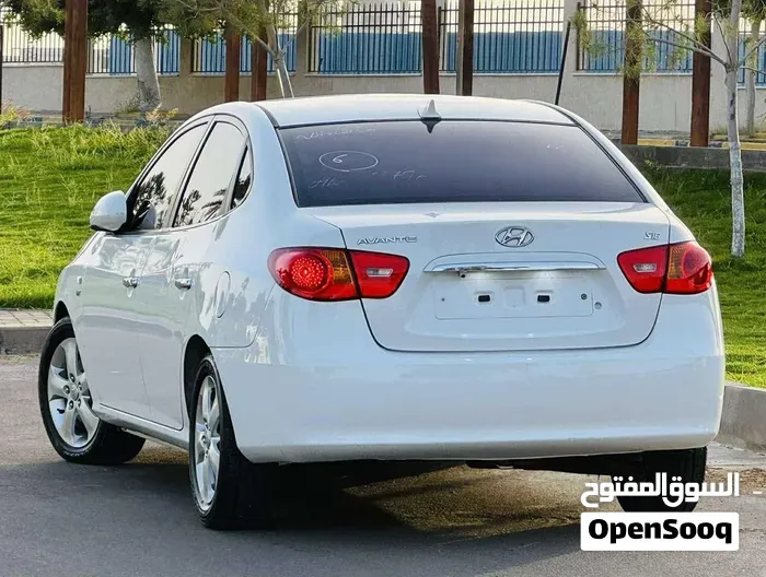 Hyundai Avante 2007 photo 2