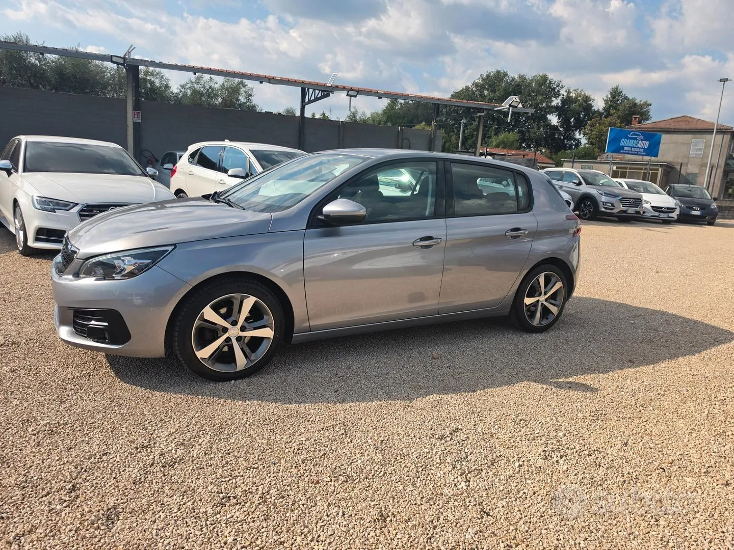 Peugeot 308 2019 photo 2