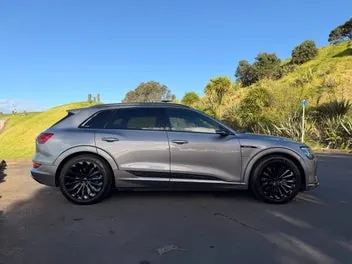 Audi E-Tron 2019 photo 4