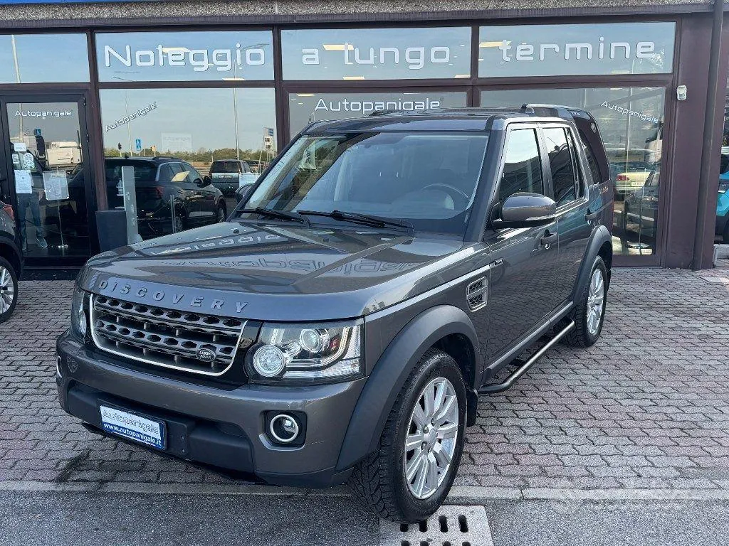 Land Rover Discovery 2016 photo 2