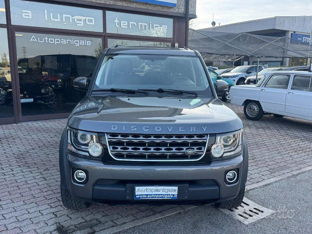 Land Rover Discovery 2016 photo 3