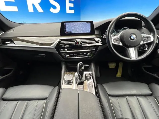 BMW 5 Series 2017 photo 2