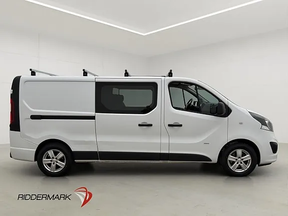 Opel Vivaro 2017 photo 2