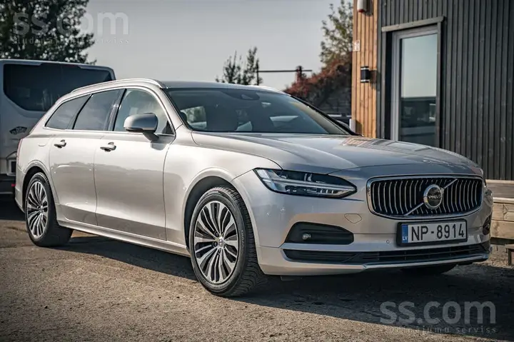 Volvo V90