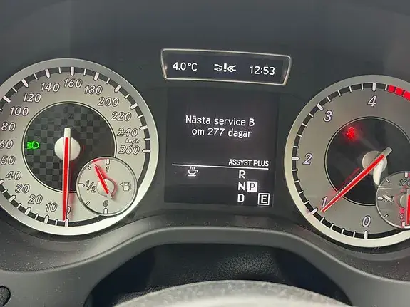 Mercedes-Benz A 180 D 2013 photo 5