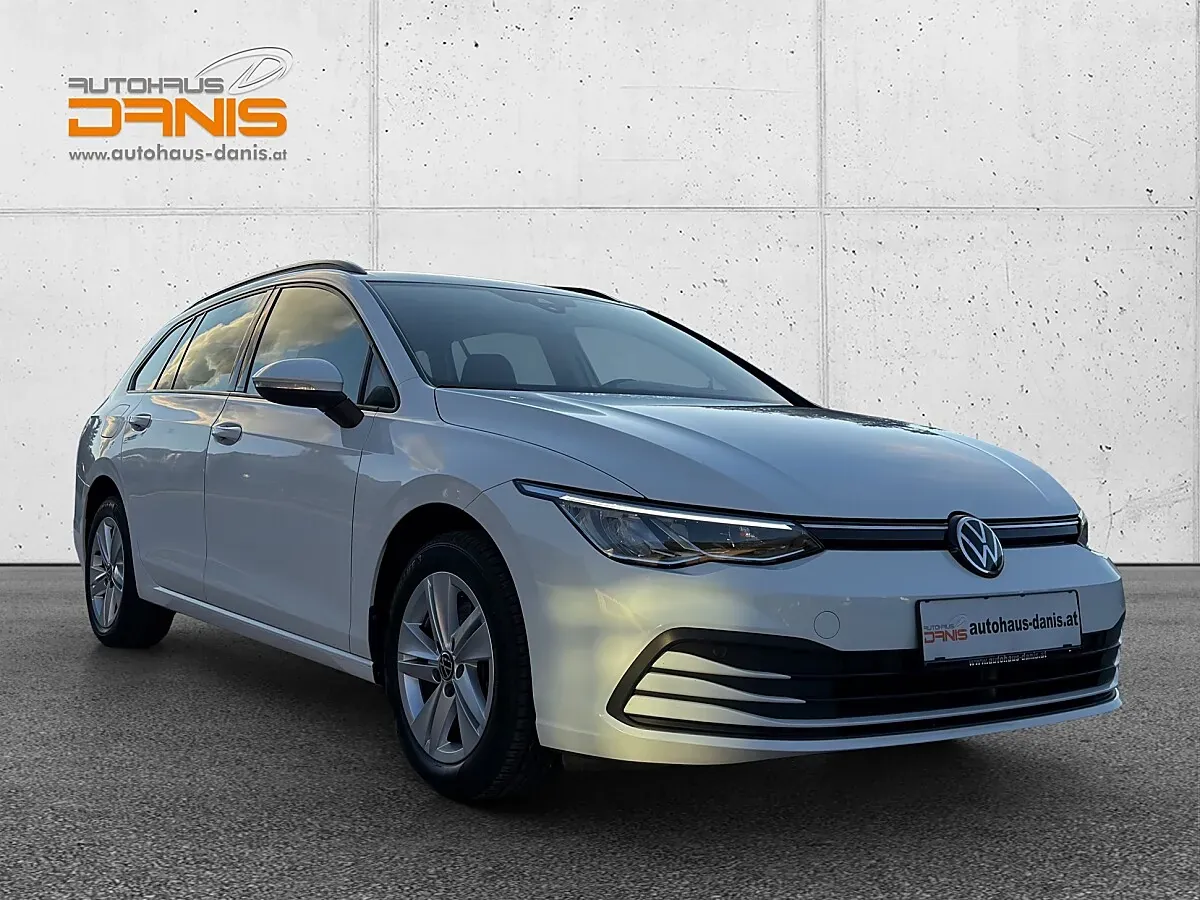 Volkswagen Golf 2022 photo 2