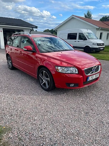 Volvo V50 2012 photo 2