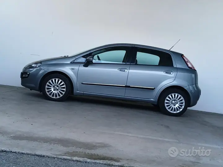 Fiat Punto Evo 2011 photo 5