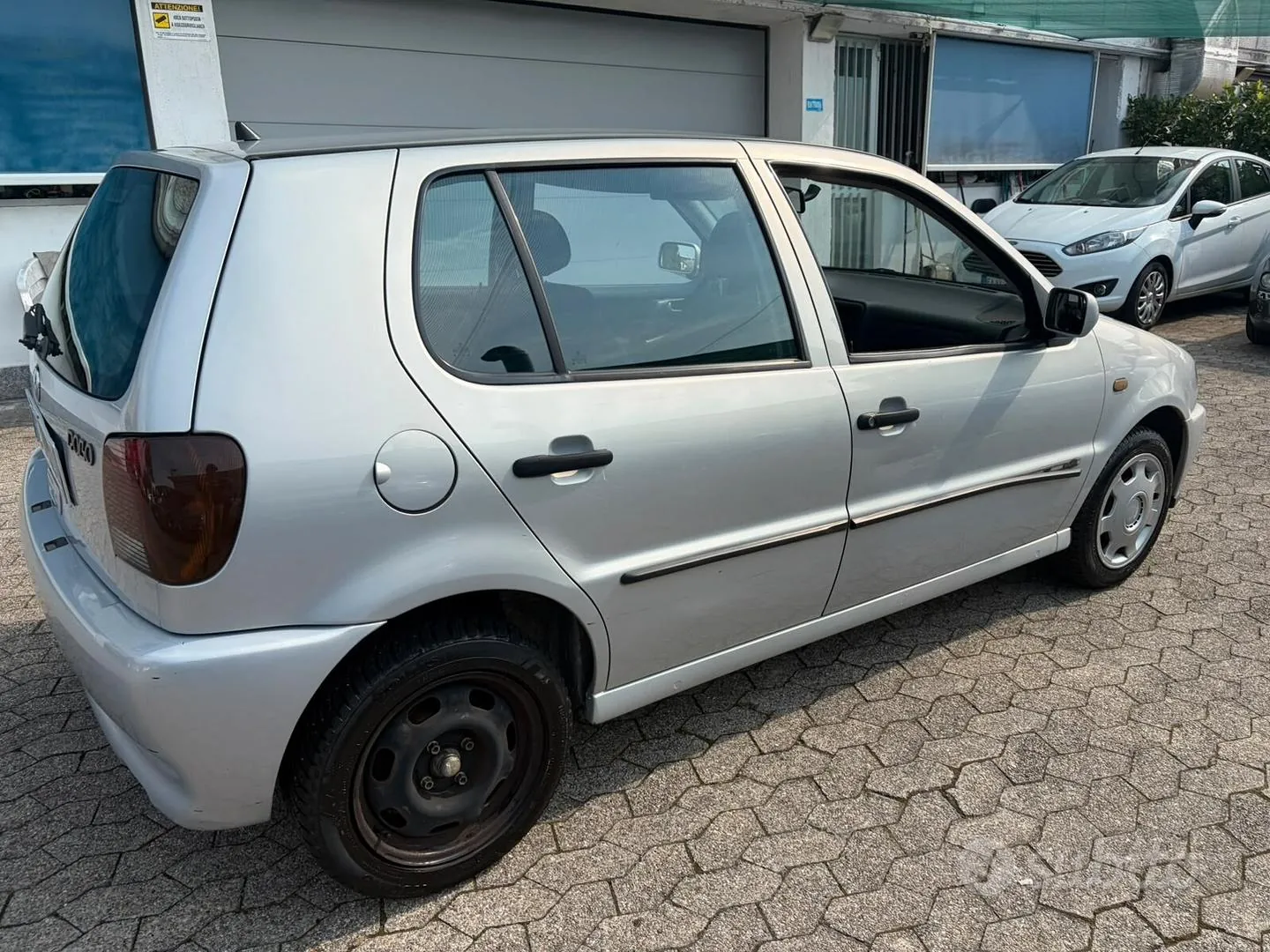 Volkswagen Polo 1999 photo 4