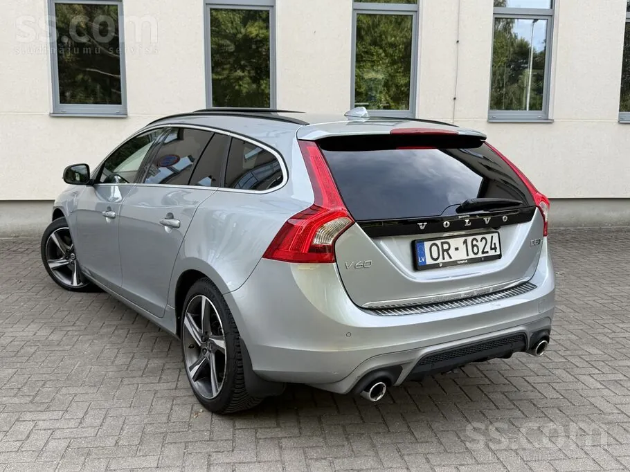 Volvo V60 2015 photo 4