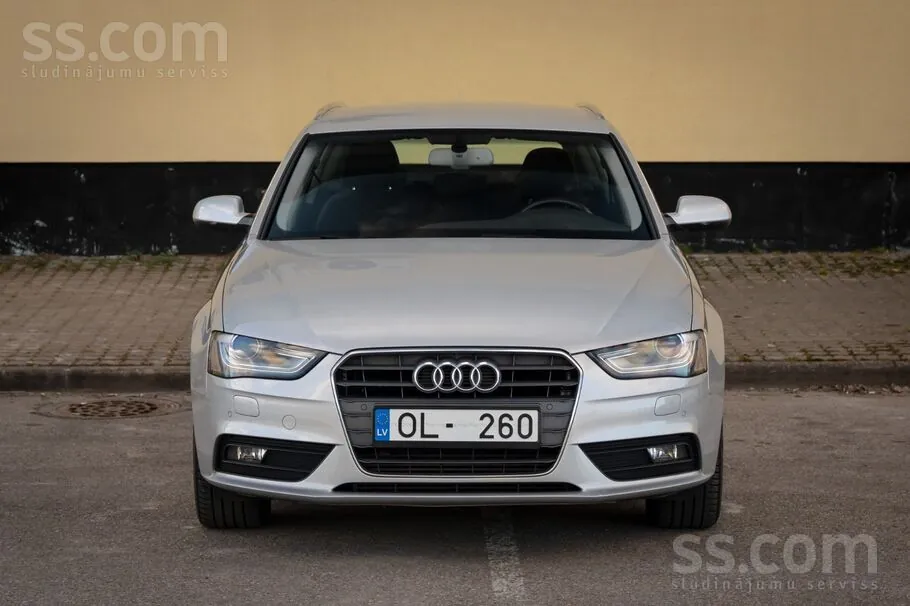 Audi A4 2013 photo 2
