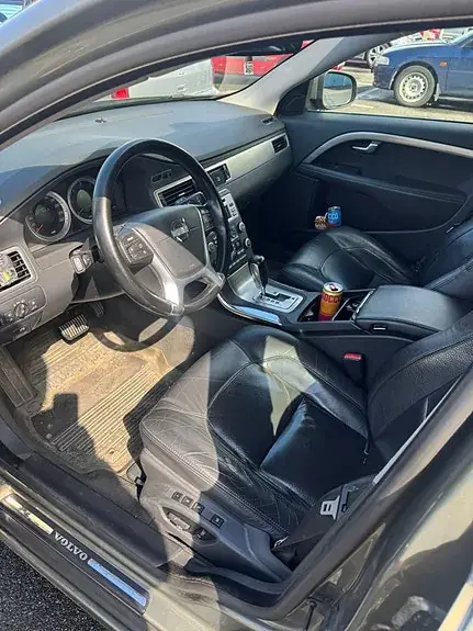Volvo V70 2011 photo 4
