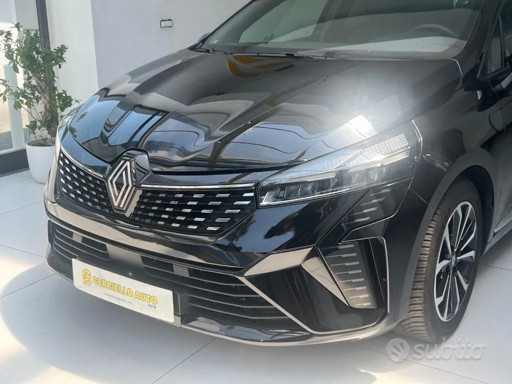 Renault Clio 2025 photo 2