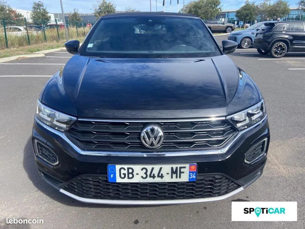 Volkswagen T-Roc 2021 photo 2