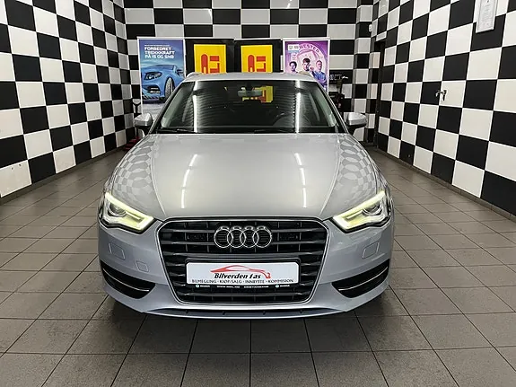 Audi A3 2016 photo 3