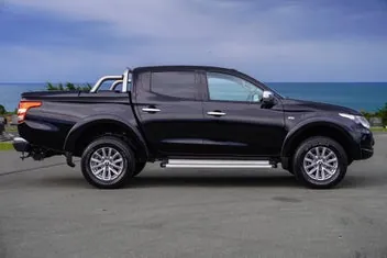 Mitsubishi Triton 2016 photo 3