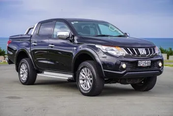 Mitsubishi Triton 2016 photo 2