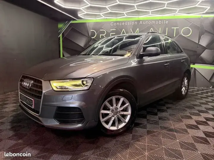 Audi Q3 2015 photo 2