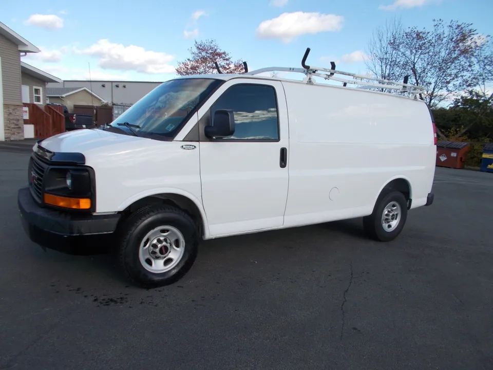 GMC Savana