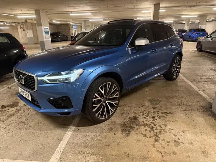 Volvo Xc60 2018 photo 2