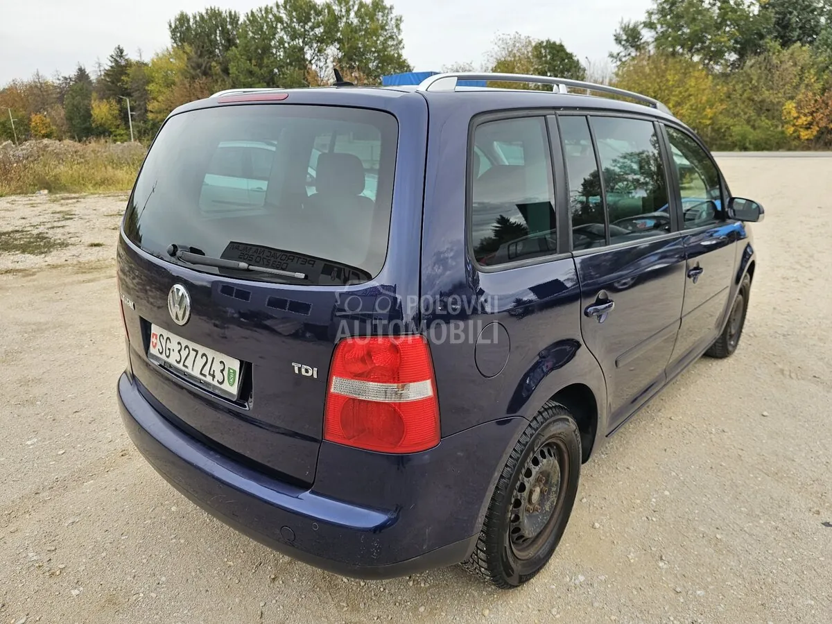 Volkswagen Touran 2004 photo 5