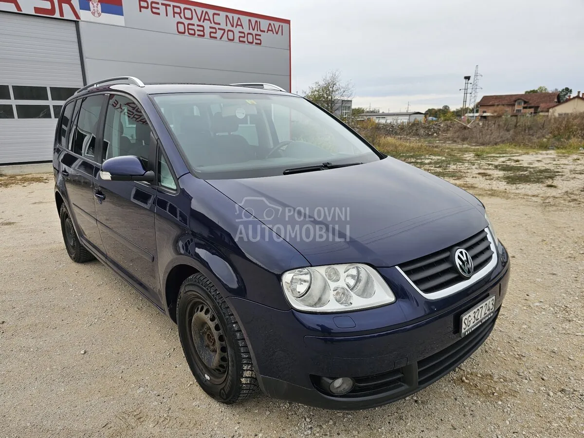 Volkswagen Touran 2004 photo 3