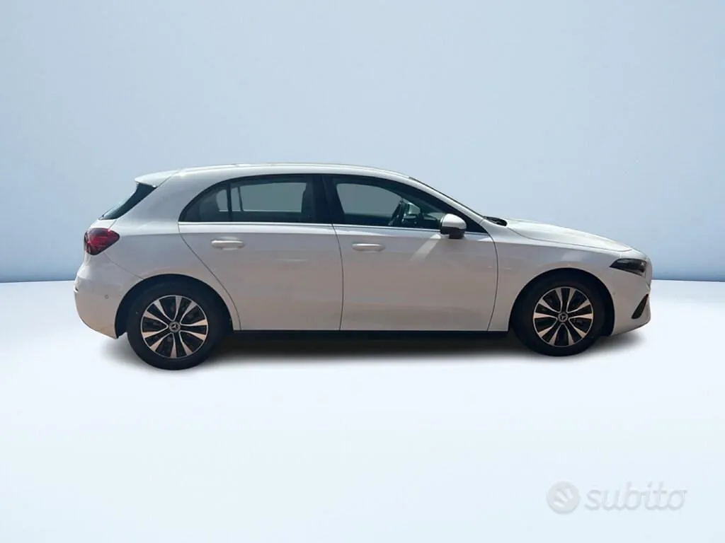 Mercedes-Benz A 2025 photo 2
