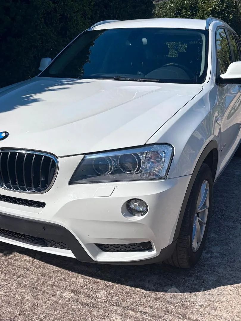 BMW X3 2012 photo 2