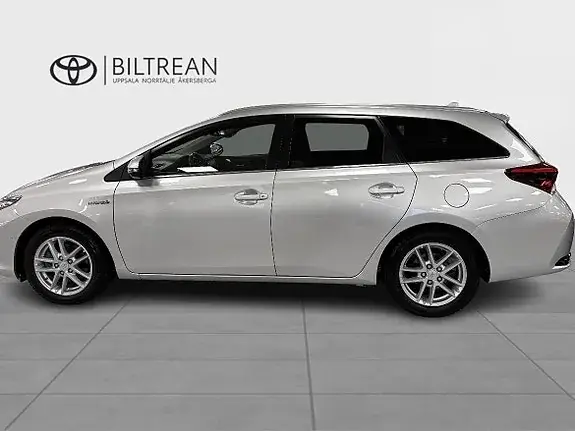 Toyota Auris 2018 photo 3