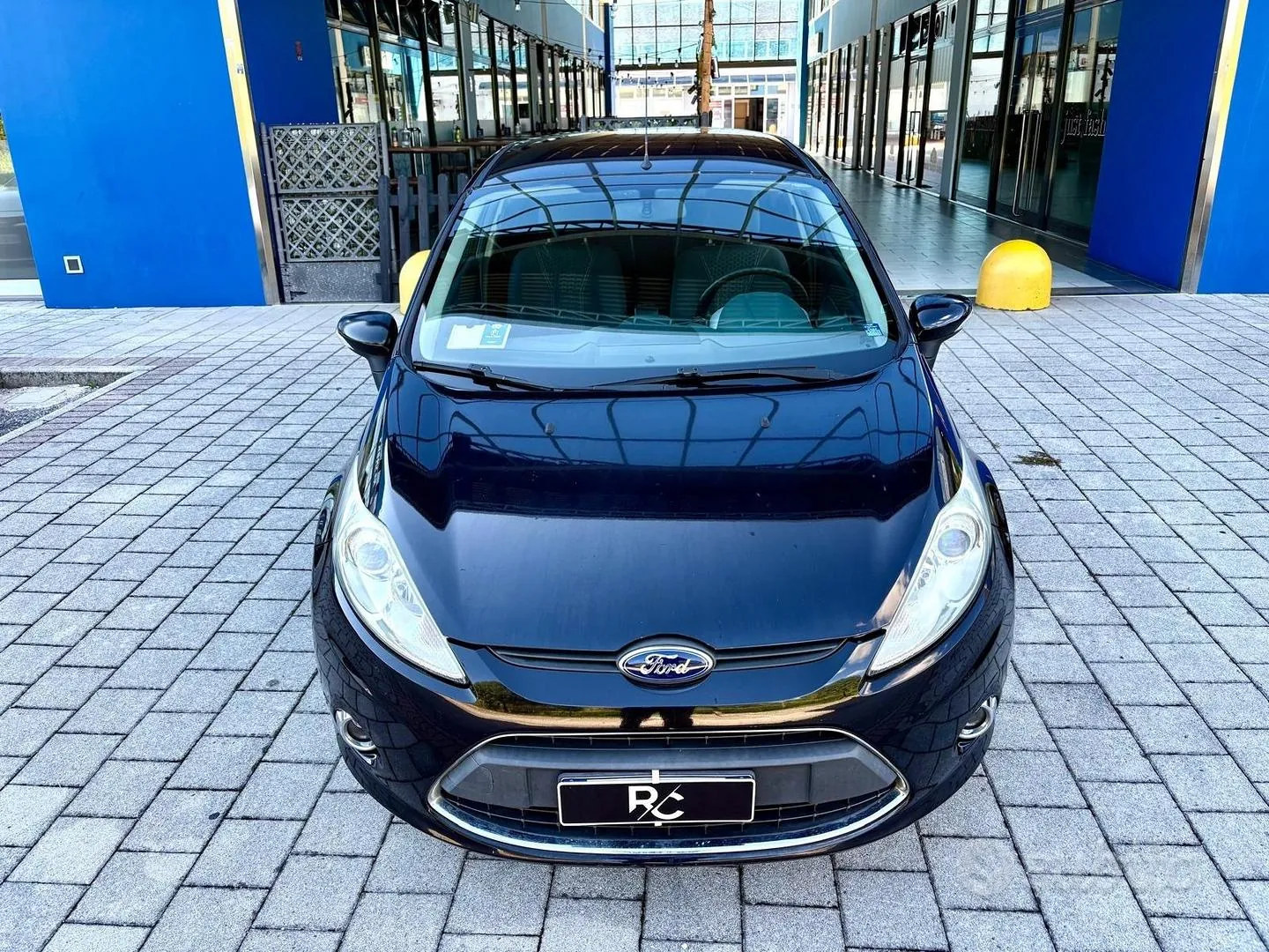 Ford Fiesta 2009 photo 2