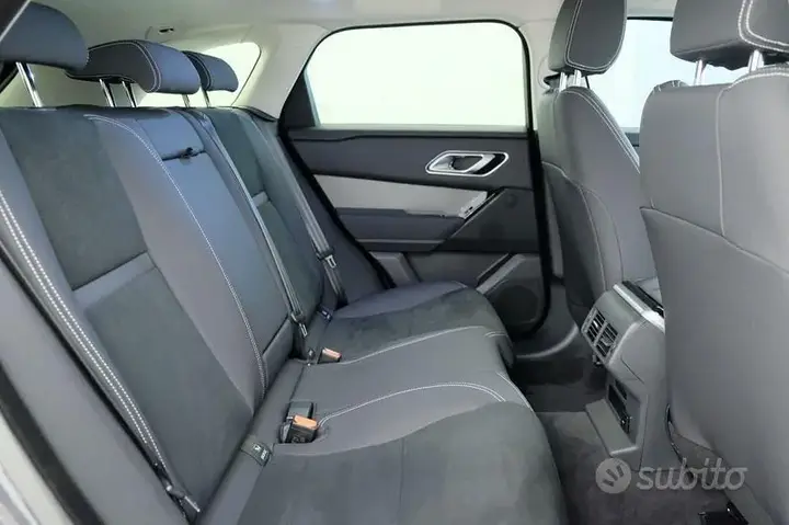 Land Rover Velar 2023 photo 5