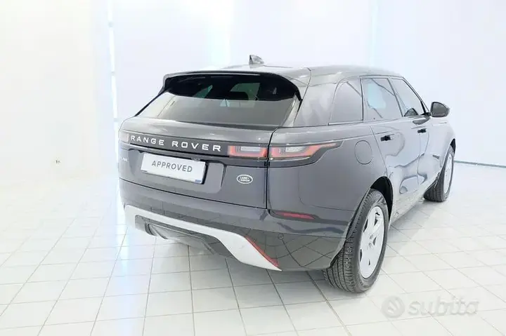 Land Rover Velar 2023 photo 2
