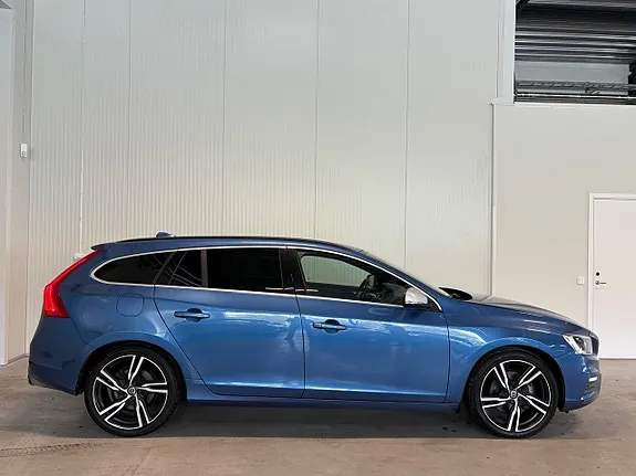 Volvo V60 2017 photo 2