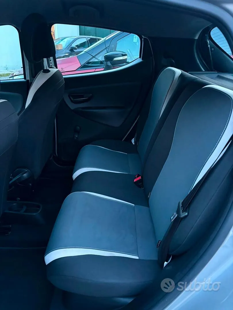 Lancia Ypsilon 2014 photo 4