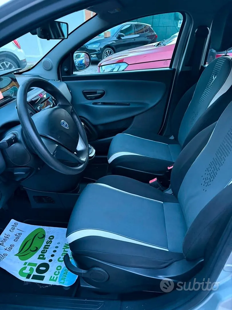 Lancia Ypsilon 2014 photo 3