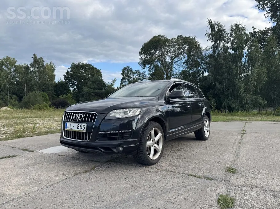Audi Q7 2011 photo 2
