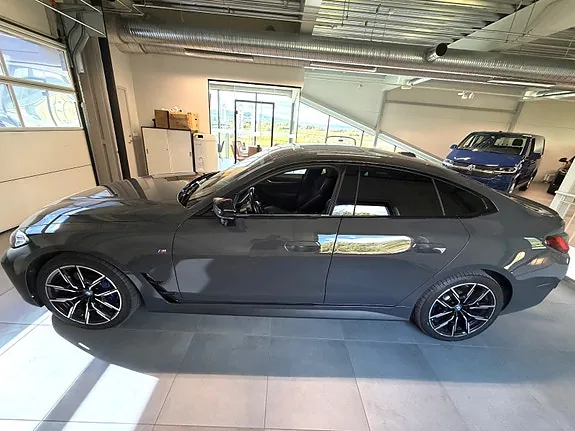 BMW I4 2022 photo 3