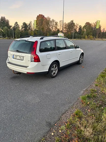 Volvo V50 2009 photo 5