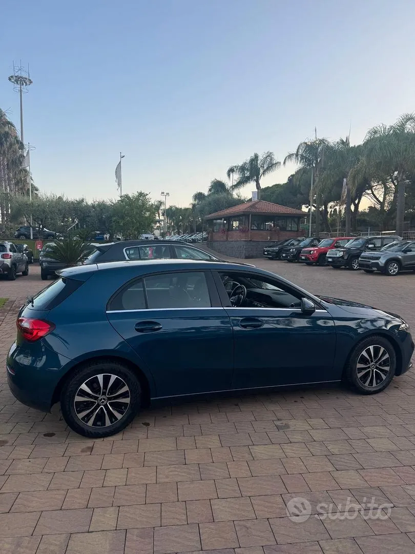 Mercedes-Benz A 180 2022 photo 3