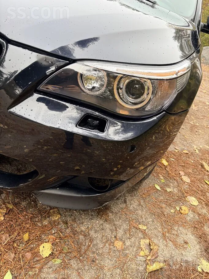 BMW E60 2006 photo 2