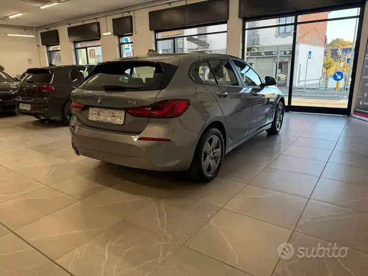 BMW 118 2023 photo 3