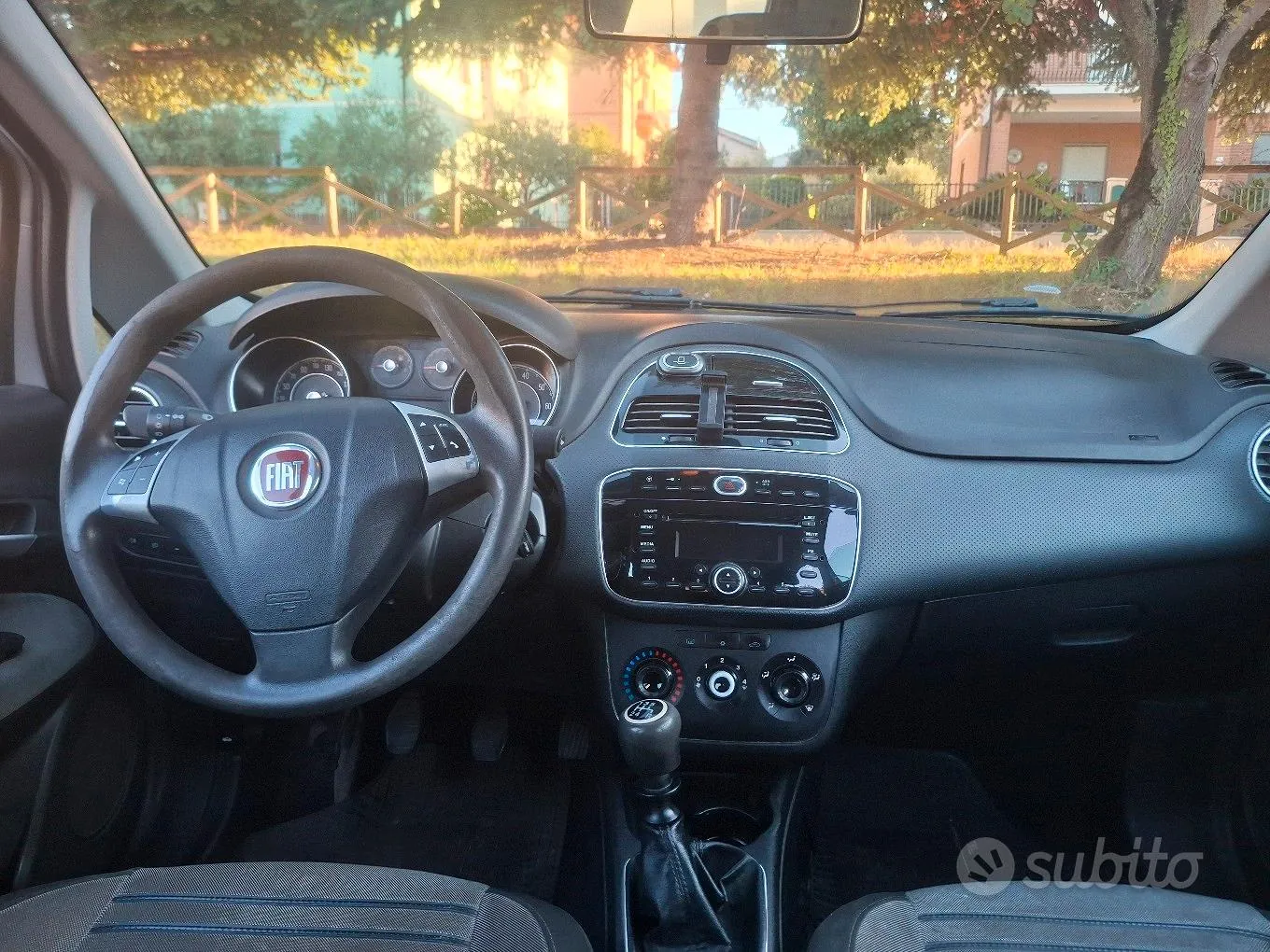 Fiat Punto 2010 photo 5