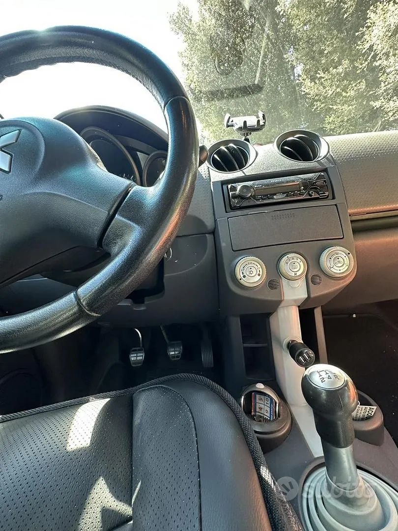 Mitsubishi Colt 2006 photo 3