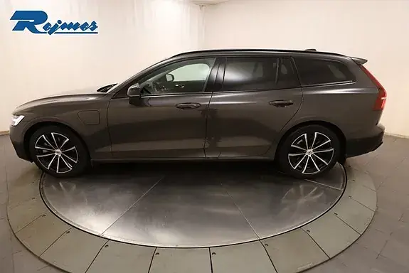 Volvo V60 2025 photo 3