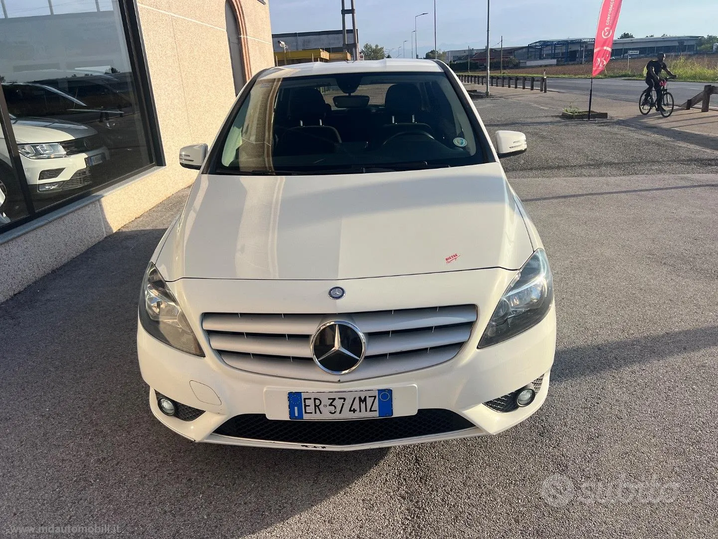 Mercedes-Benz B 180 Cdi Executive 2013 photo 2
