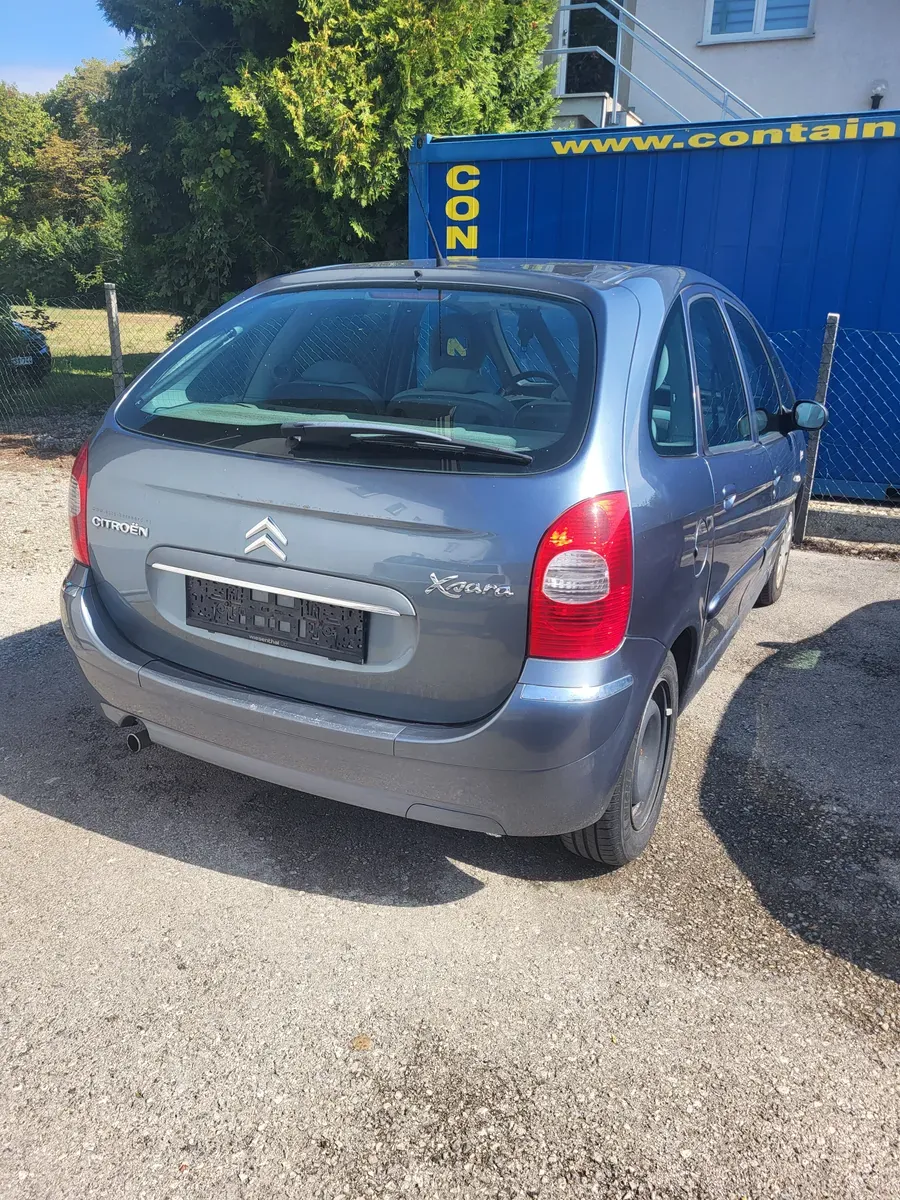 Citroen Xsara Picasso 2009 photo 2