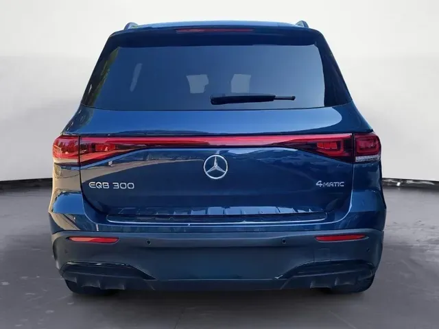 Mercedes-Benz Eqb 2023 photo 3