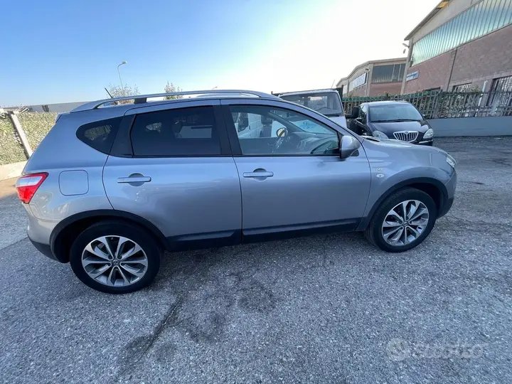 Nissan Qashqai 2010 photo 4