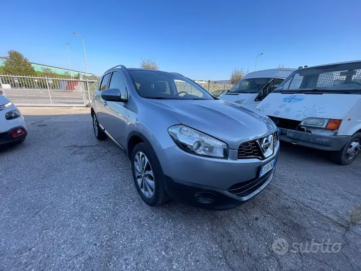 Nissan Qashqai 2010 photo 2